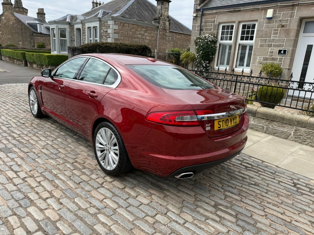 Jaguar XF Saloon ST10VXD Red #6