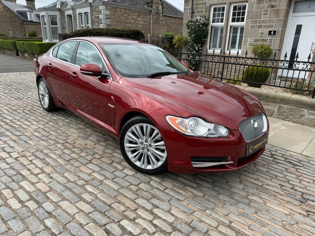 Jaguar XF Saloon Red
