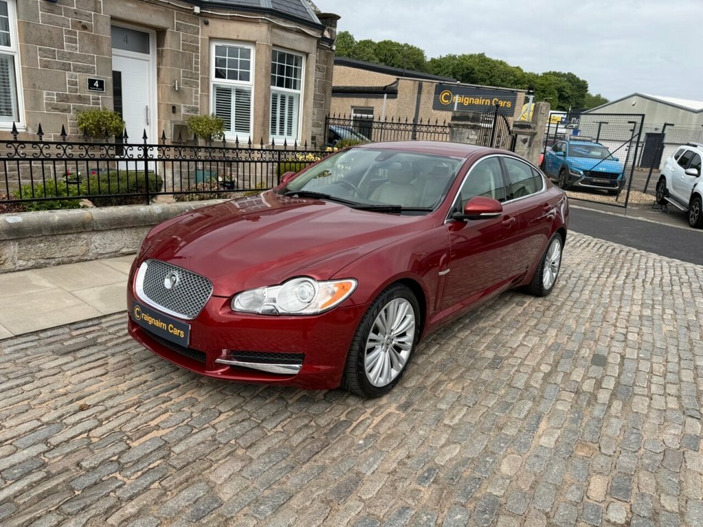 Jaguar XF Saloon ST10VXD Red #3