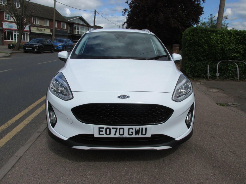 Ford Fiesta 1.0T Ecoboost Active X Euro 6 Ss White