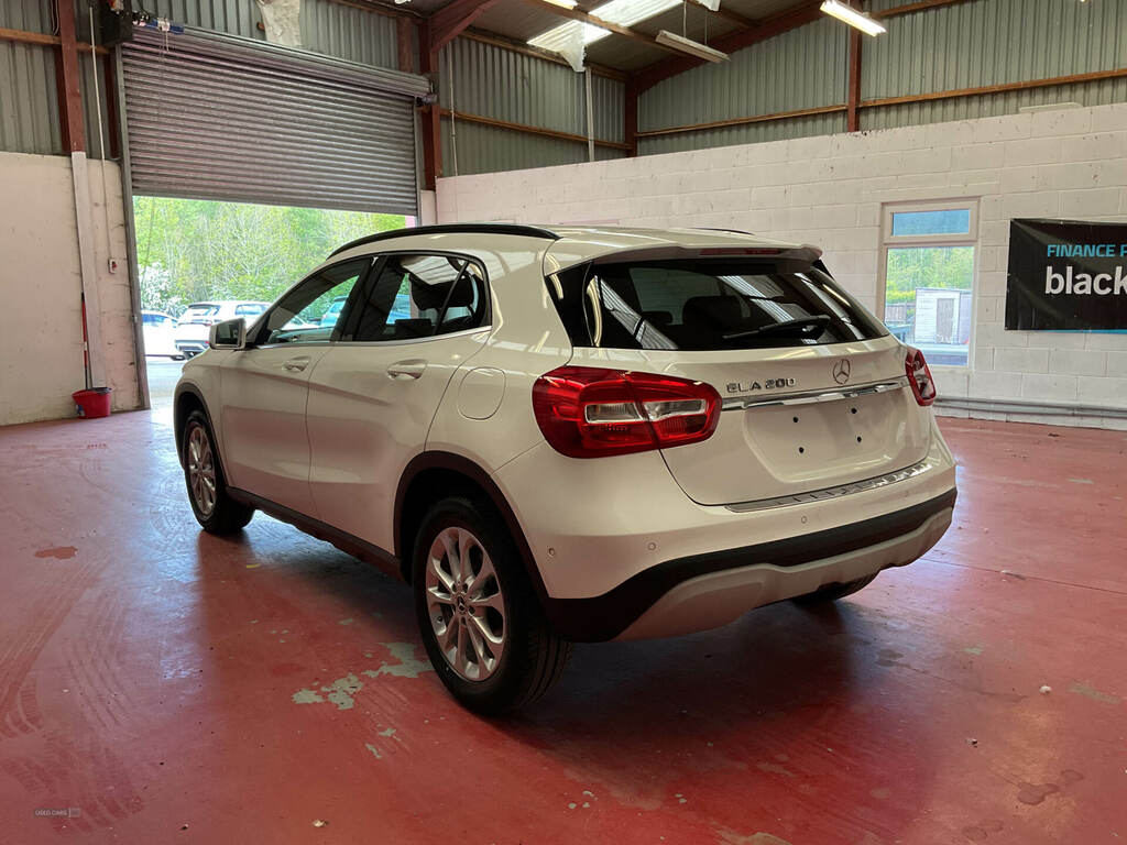 Mercedes-Benz GLA Class Gla 200 Se Executive SR68KCC White #4