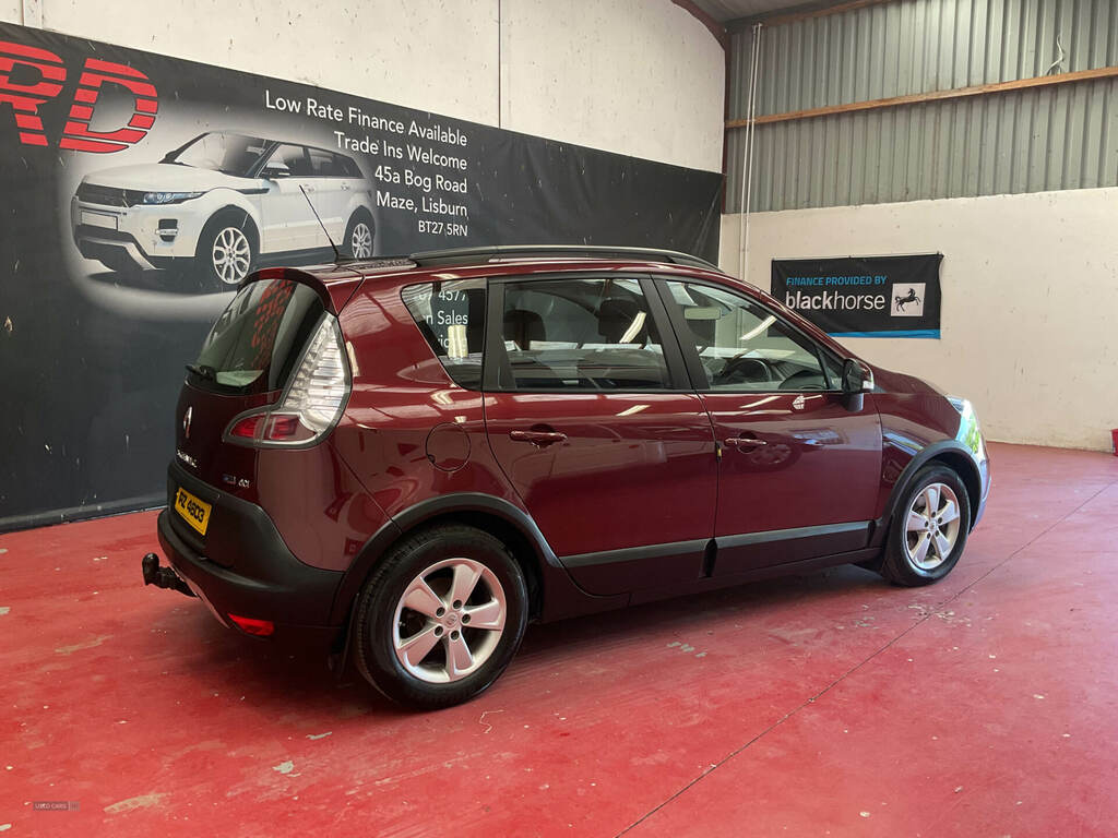 Renault Scenic XMOD 1.5 Dci Dynamique Tomtom Energy Start Stop Red