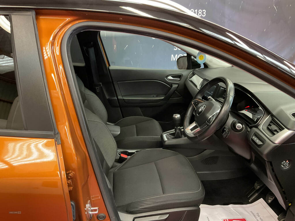 Renault Captur 1.5 Dci 95 Iconic HK20FZN Orange #6