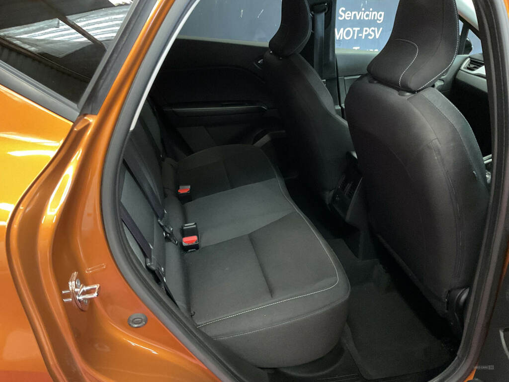 Renault Captur 1.5 Dci 95 Iconic HK20FZN Orange #5