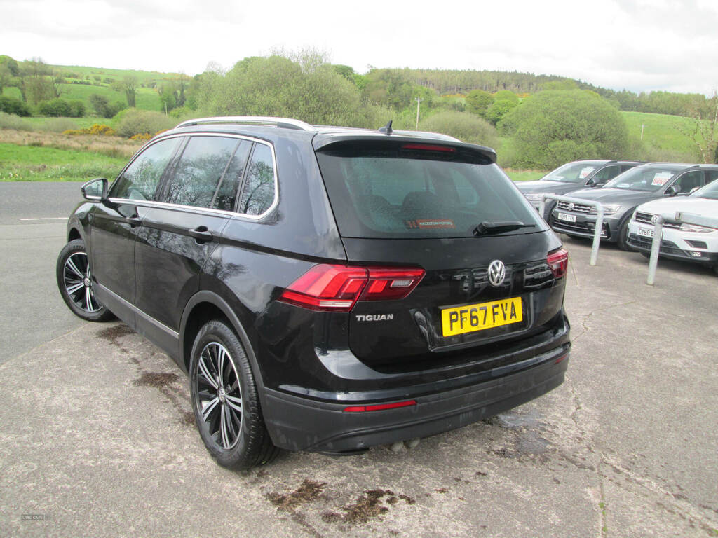 Volkswagen Tiguan 2.0 Tdi 150 Se Nav PF67FVA Black #4