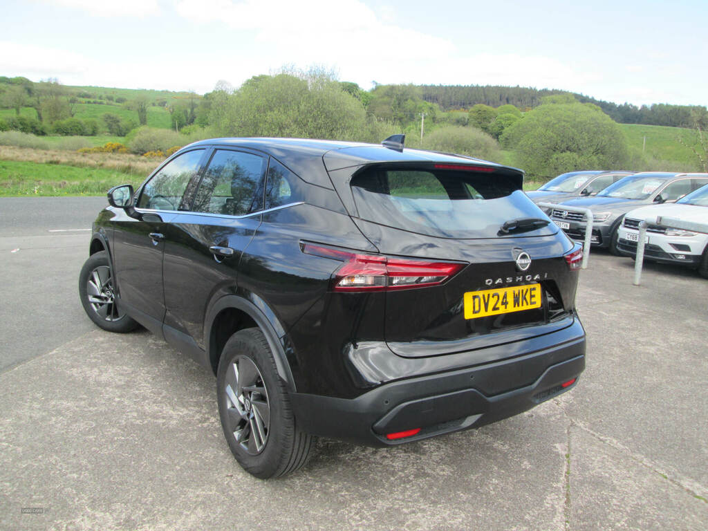 Nissan Qashqai 1.3 Dig-t Mh Acenta Premium DV24WKE Black #5