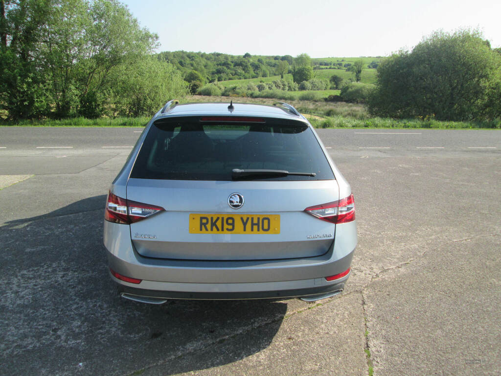 Skoda Superb 2.0 Tdi Cr Sport Line Dsg 7 Speed RK19YHO Grey #6