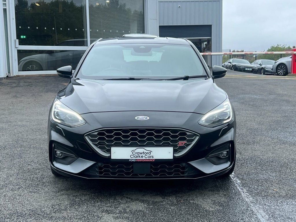 Ford Focus 1.2L Elite Nav Premium RGZ7117 Black #2