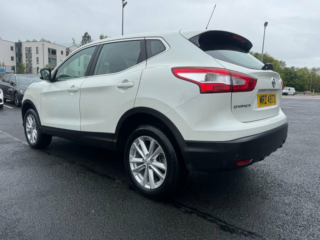 Nissan Qashqai Suv MRZ4973 White #4