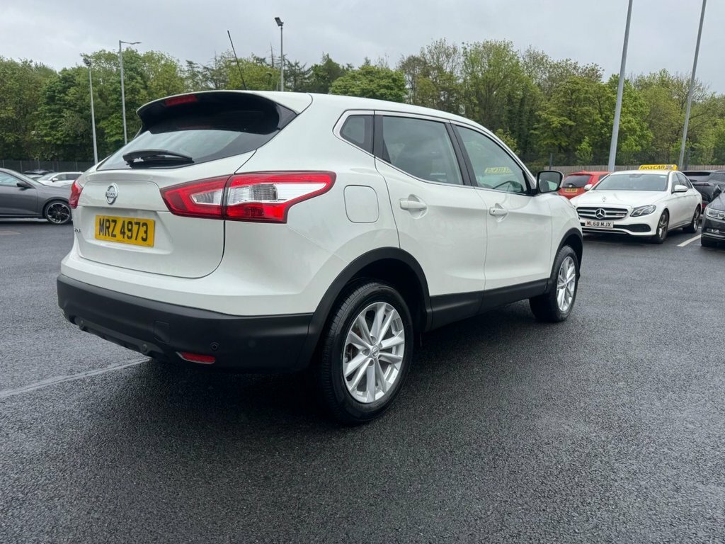 Nissan Qashqai Suv MRZ4973 White #6