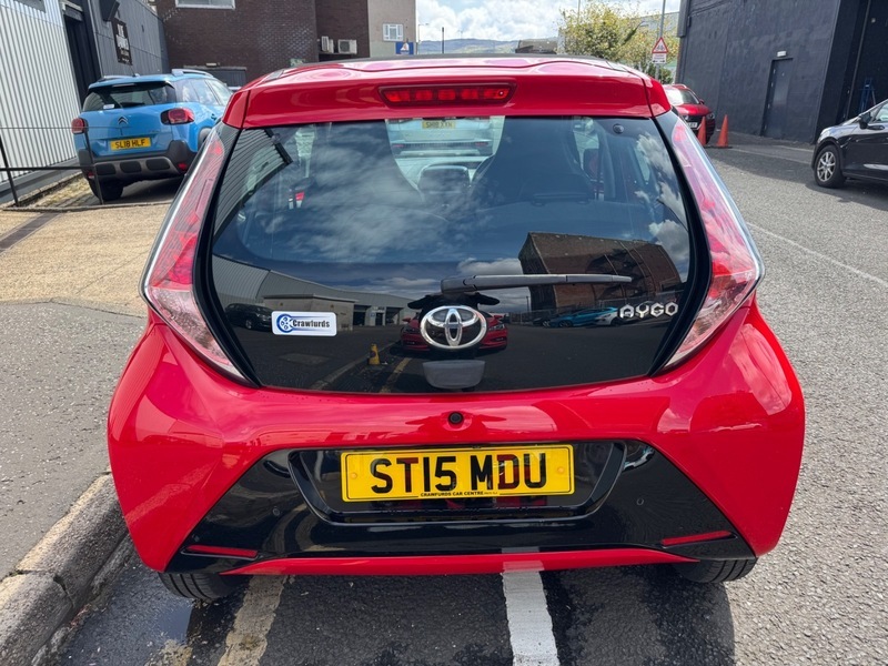 Toyota Aygo 1.0 Vvt-i 12V 69Bhp ST15MDU Red #3