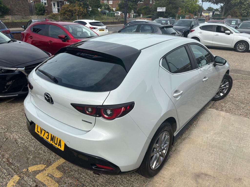 Mazda 3 2.0 E-skyactiv G Mhev Prime-line LV73MUA White #4