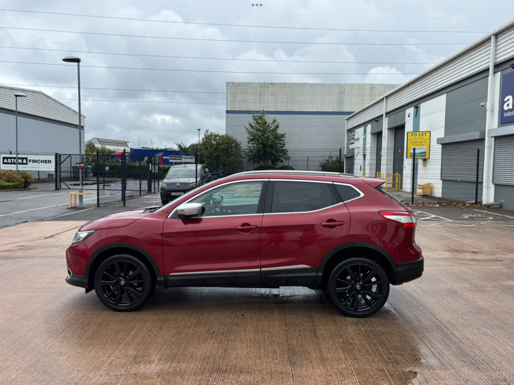 Nissan Qashqai 1.6 Dci Tekna VE63TFZ Red #5