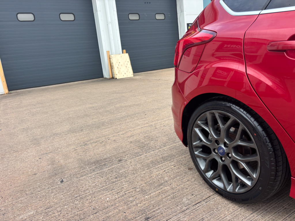 Ford Focus 1.0 T Ecoboost Zetec S WN15NVA Red #3