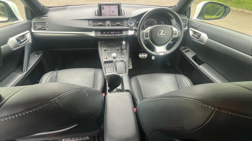Lexus CT Hatchback 1.8 200H F Sport Cvt Euro 5 Ss 2 White #3