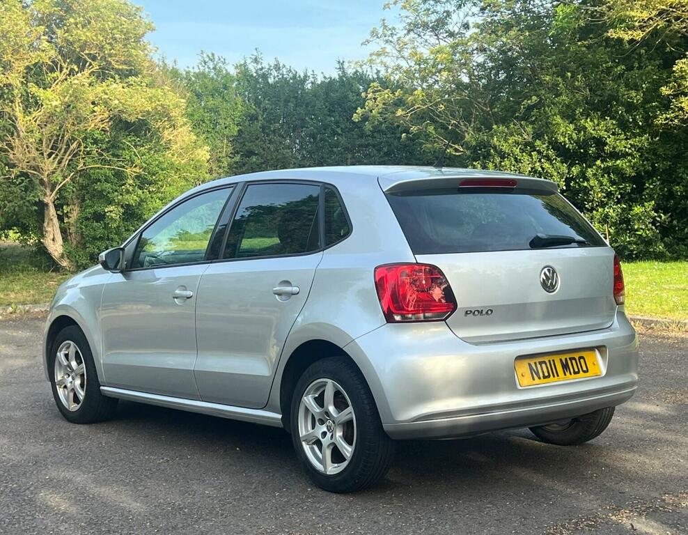 Volkswagen Polo Hatchback 1.2 Moda Euro 5 201111 ND11MDO Silver #4