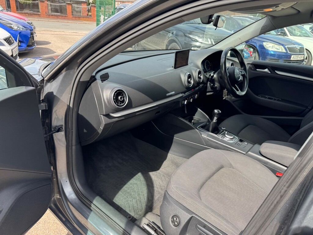 Audi A3 2.0 Tdi Se Technik Sportback Euro 6 Ss YJ66ZOK  #2