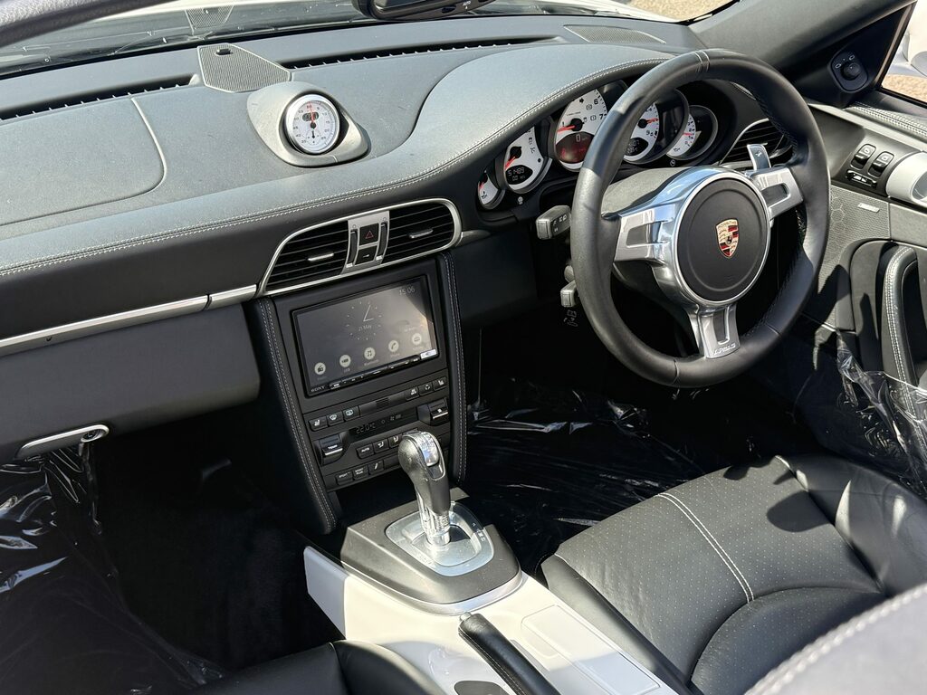 Porsche 911 Gts White #2