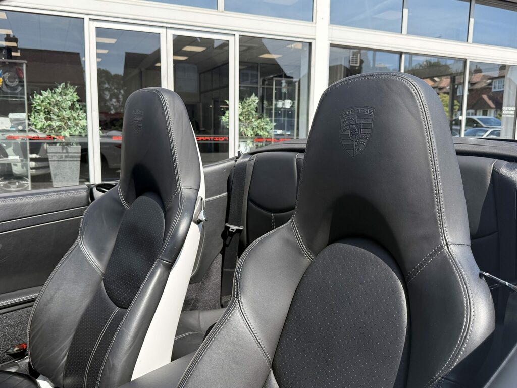 Porsche 911 Gts White #3