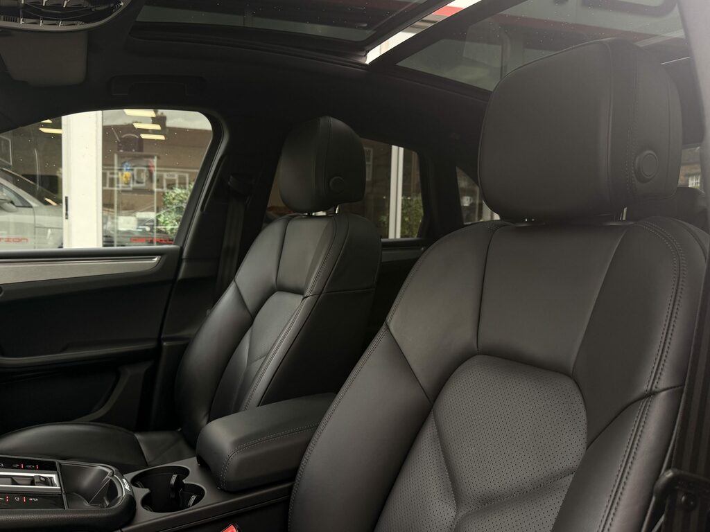 Porsche Macan 2.9T S Blue #2