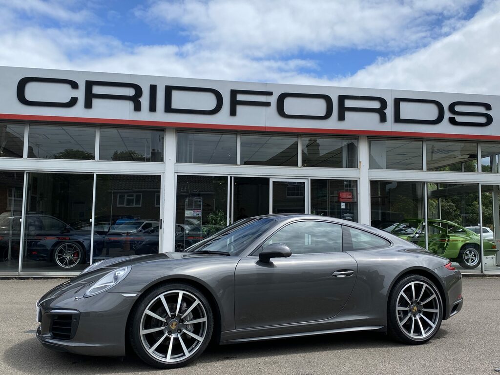 Porsche 911 3.0 Carrera 4 Grey