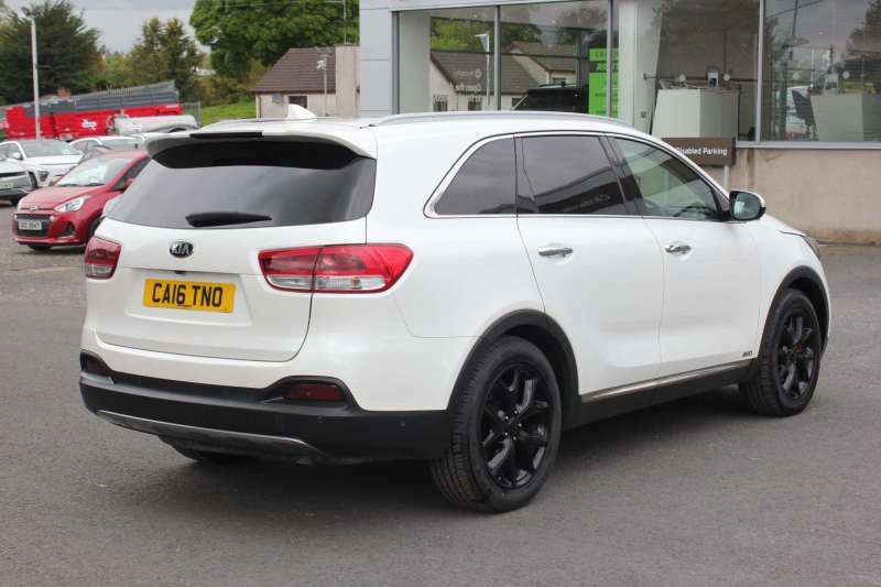 Kia Sorento 2.2 Crdi Kx-4 - 2016 Ca16tno White #4