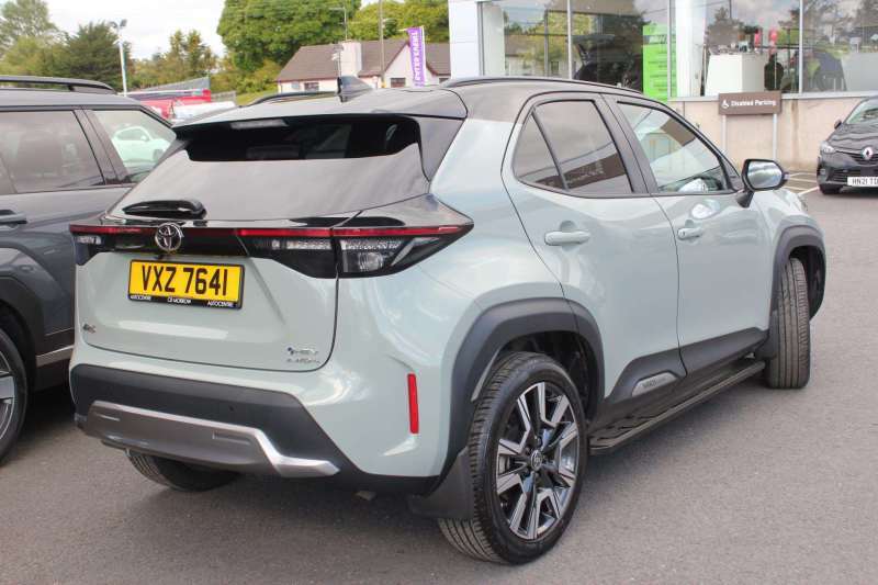 Toyota Yaris Cross 1.5 Hybrid Premiere Edition Awd Cvt - 2024 VX VXZ7641 Green #4