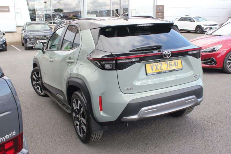 Toyota Yaris Cross 1.5 Hybrid Premiere Edition Awd Cvt - 2024 VX VXZ7641 Green #6