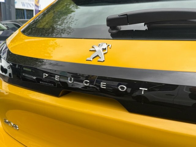 Peugeot 208 Hatchback SA22OKZ Yellow #6