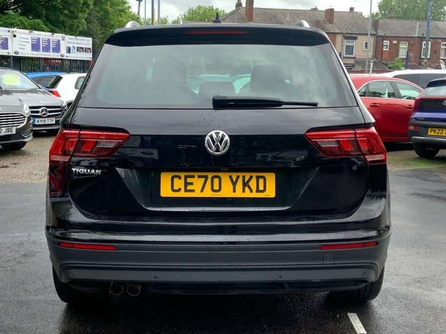 Volkswagen Tiguan Suv CE70YKD Black #5