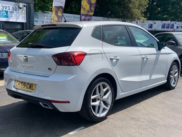 Seat Ibiza Hatchback CY69CWL White #4