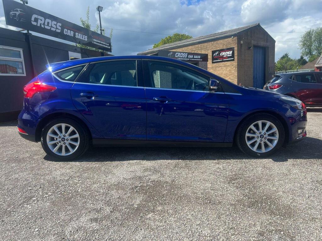 Ford Focus Hatchback 1.0T Ecoboost Titanium Euro 6 Ss YE16XUA Blue #5