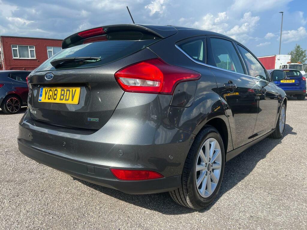 Ford Focus Hatchback 1.0T Ecoboost Titanium Euro 6 Ss YG18BDV Grey #4