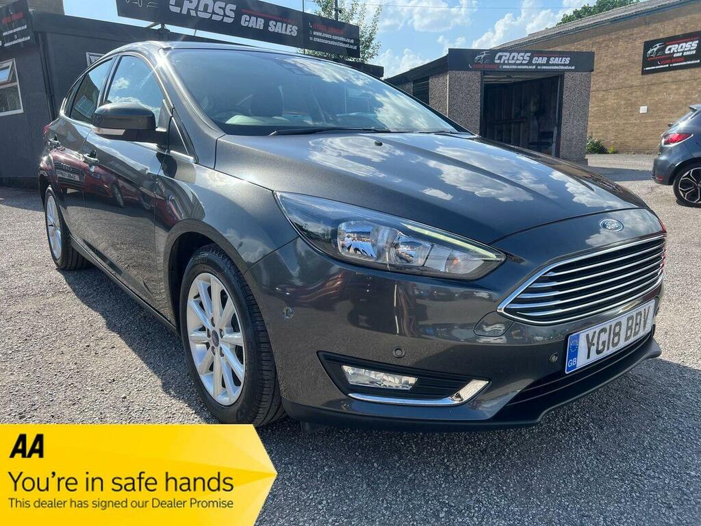 Ford Focus Hatchback 1.0T Ecoboost Titanium Euro 6 Ss Grey