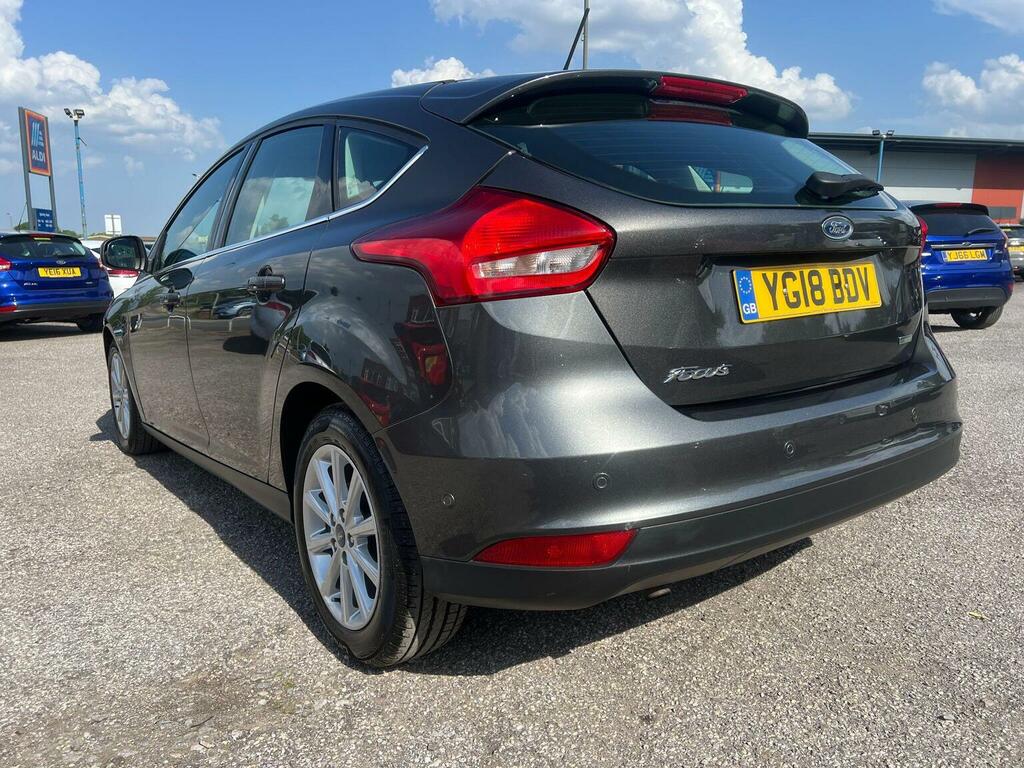 Ford Focus Hatchback 1.0T Ecoboost Titanium Euro 6 Ss YG18BDV Grey #2