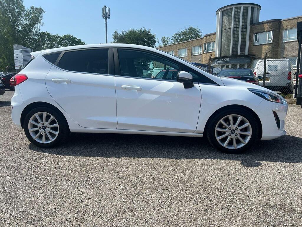 Ford Fiesta Hatchback 1.0T Ecoboost Titanium Euro 6 Ss YB67HZV White #5