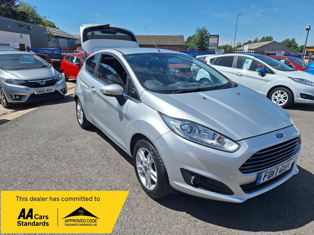 Ford Fiesta 1.25 Zetec Hatchback Euro 6 82 Silver