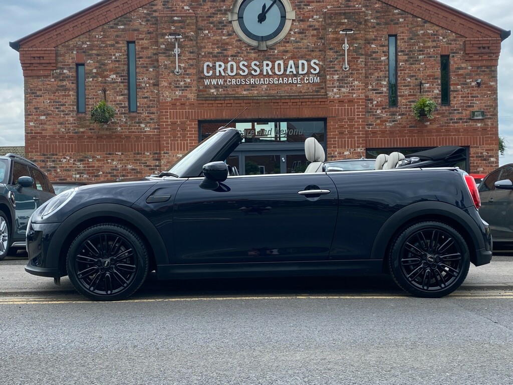 Mini Convertible Cooper Exclusive - Virtual Cockpit Apple Ca Black #2