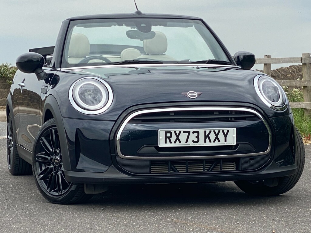 Mini Convertible Cooper Exclusive - Virtual Cockpit Apple Ca Black