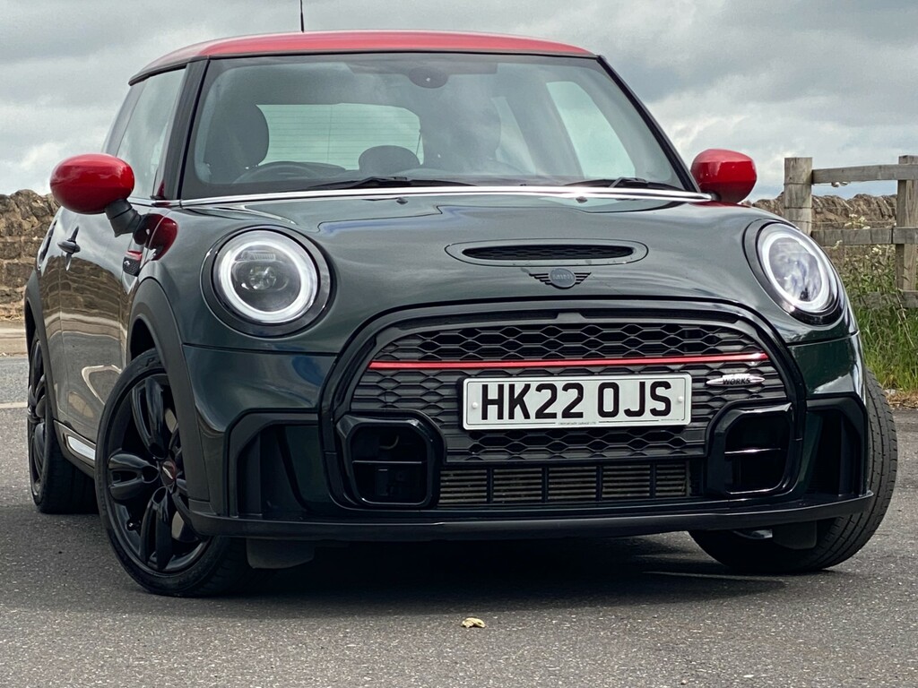 Mini Hatch - Apple Carplay Harman Kardon Audio Heate Green