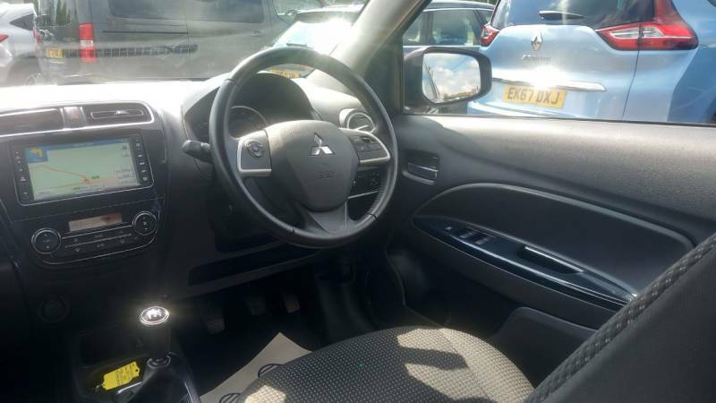 Mitsubishi Mirage 1.2 Attivo - 2016 16 Red #3