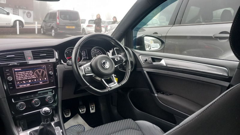 Volkswagen Golf 1.5 Tsi Evo 150 R-line - 2018 68 DE68UOF Black #3