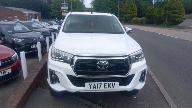 Toyota HILUX Pickup 2.4 D-4d Invincible X 4Wd Euro 6 Black #3