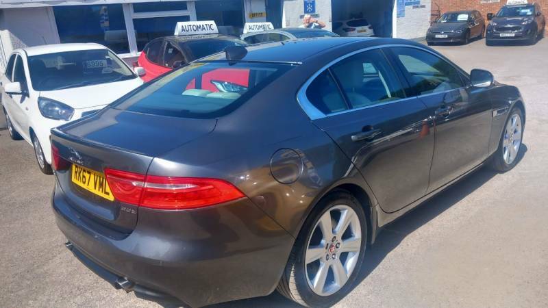 Jaguar XE 2.0 Ingenium Portfolio - 2017 67 RK67VML Grey #5