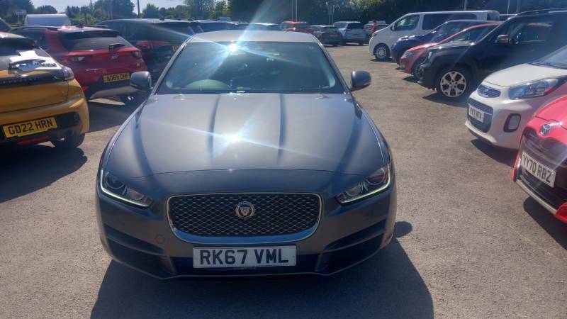 Jaguar XE 2.0 Ingenium Portfolio - 2017 67 RK67VML Grey #2