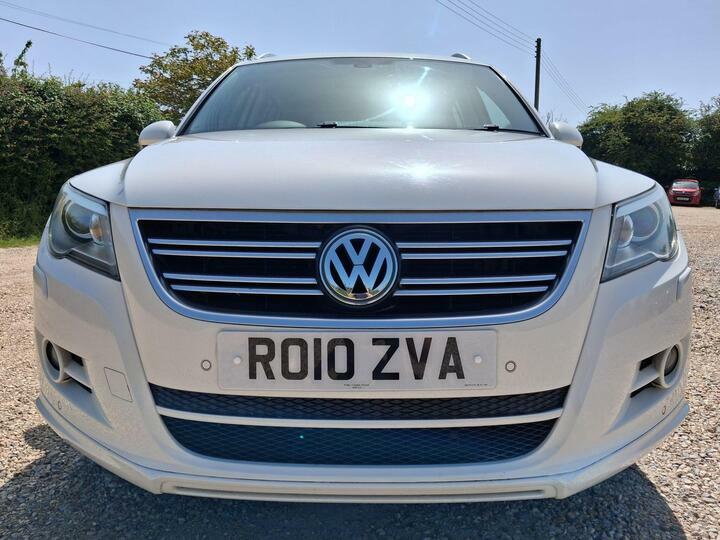 Volkswagen Tiguan 2.0 Tdi R-line 4Wd Euro 5 White