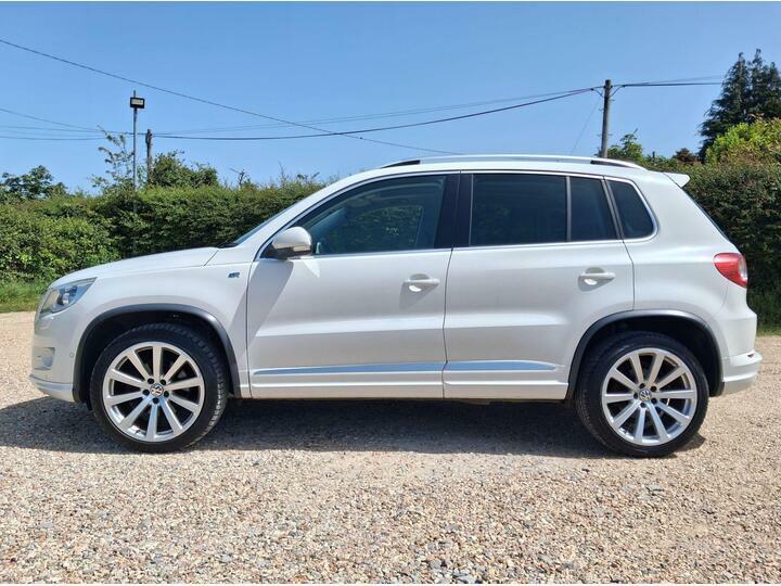 Volkswagen Tiguan 2.0 Tdi R-line 4Wd Euro 5 White #6