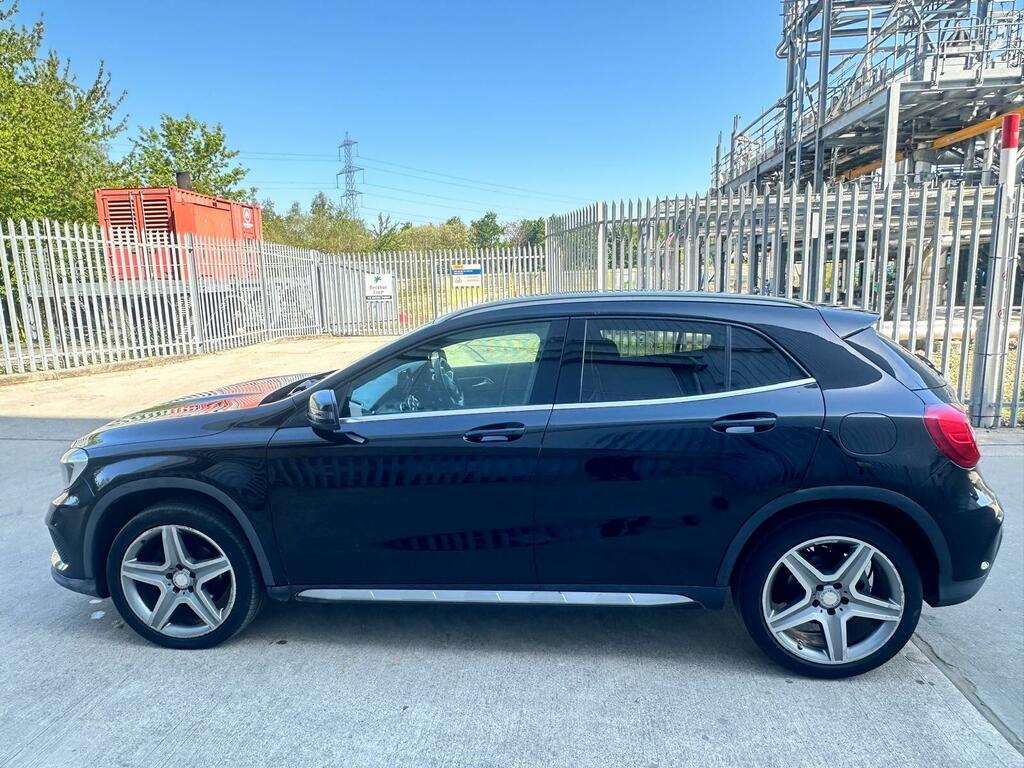 Mercedes-Benz GLA Class 2.1 Gla200d Amg Line 7G-dct 4Matic Euro 6 Ss LS66WLH Black #6
