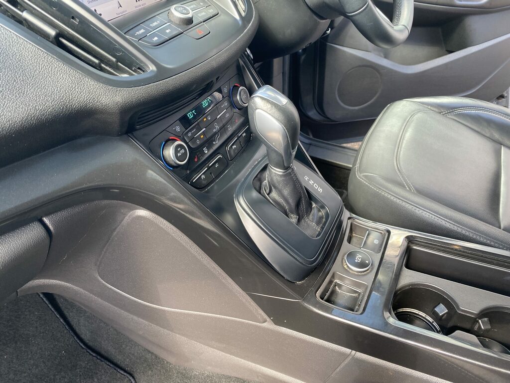 Ford  1.5 Ecoblue 120 Titanium Powershift Black #22