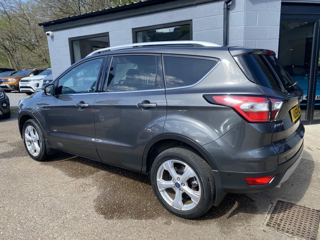 Ford  1.5 Ecoblue 120 Titanium Powershift Black #15